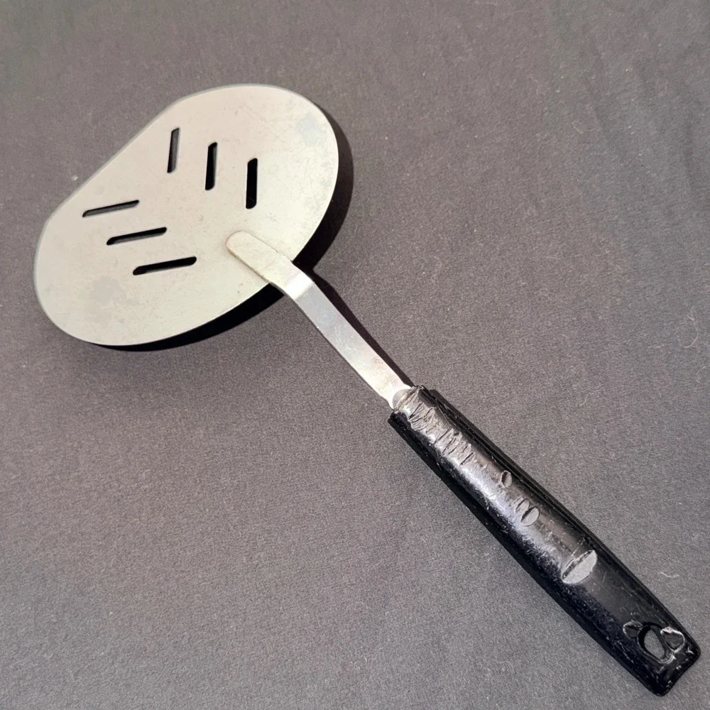 Vintage Slotted Spatula Metal Kitchen Utensil Black Nylon Handle Utensil‎